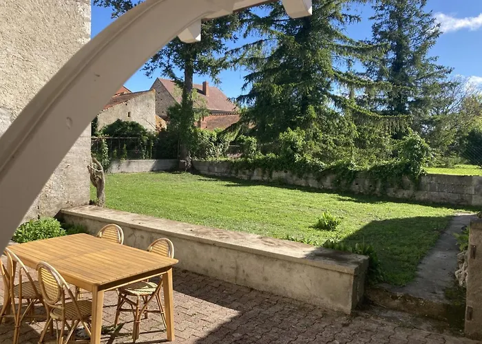 La Paille A Charroux, 4 Pers, Animaux Acceptes, Jardin - Fr-1-489-620 Vakantiehuis